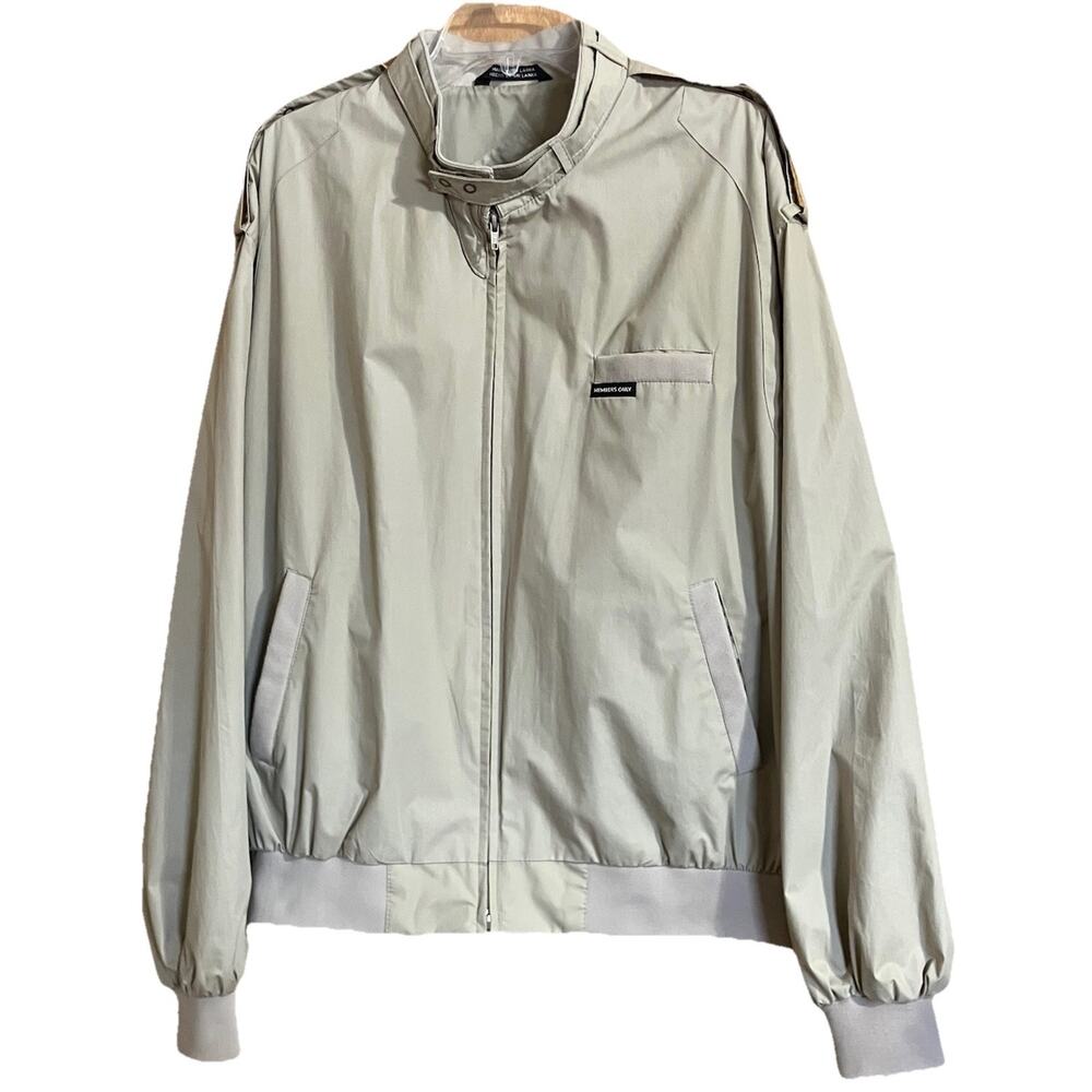 Vtg 1980s Mens Members Only Windbreaker Jacket Iconic Collar Strap Beige XL Long